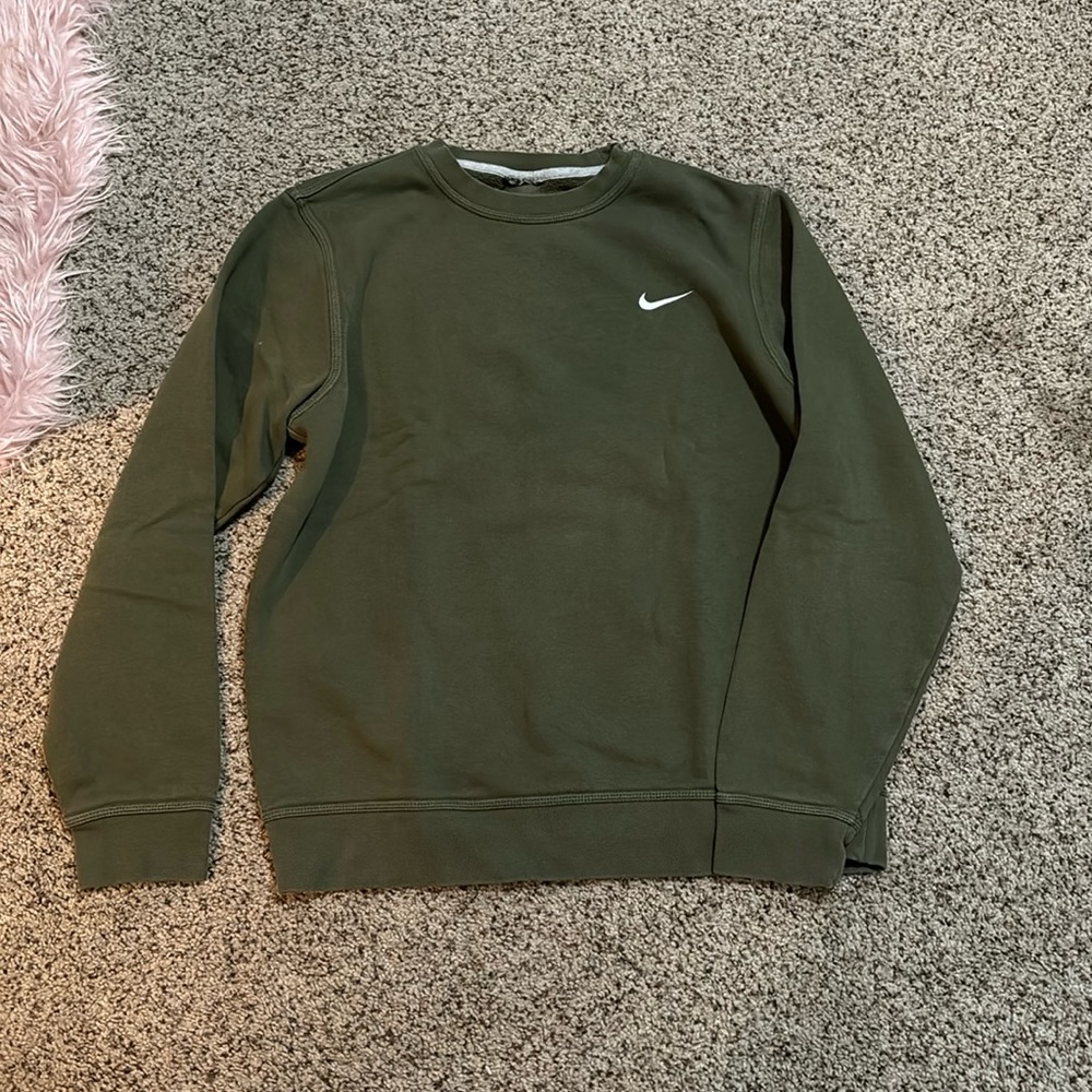 GREEN NIKE CREWNECK Womens size large
